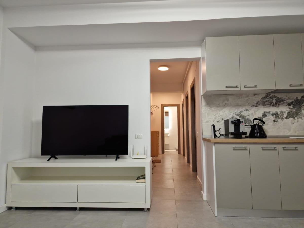Catedral Apartment Бухарест Екстер'єр фото