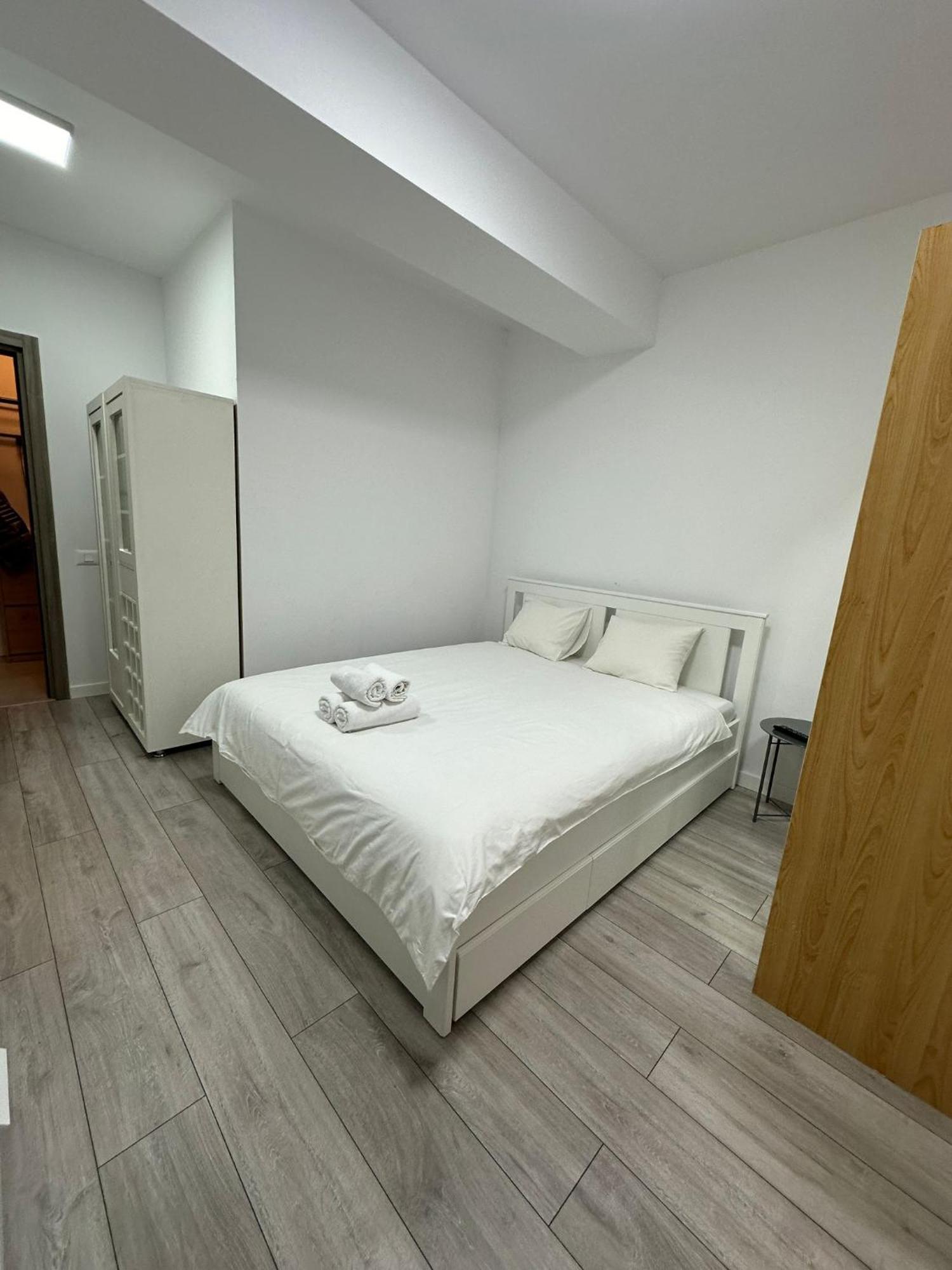 Catedral Apartment Бухарест Екстер'єр фото