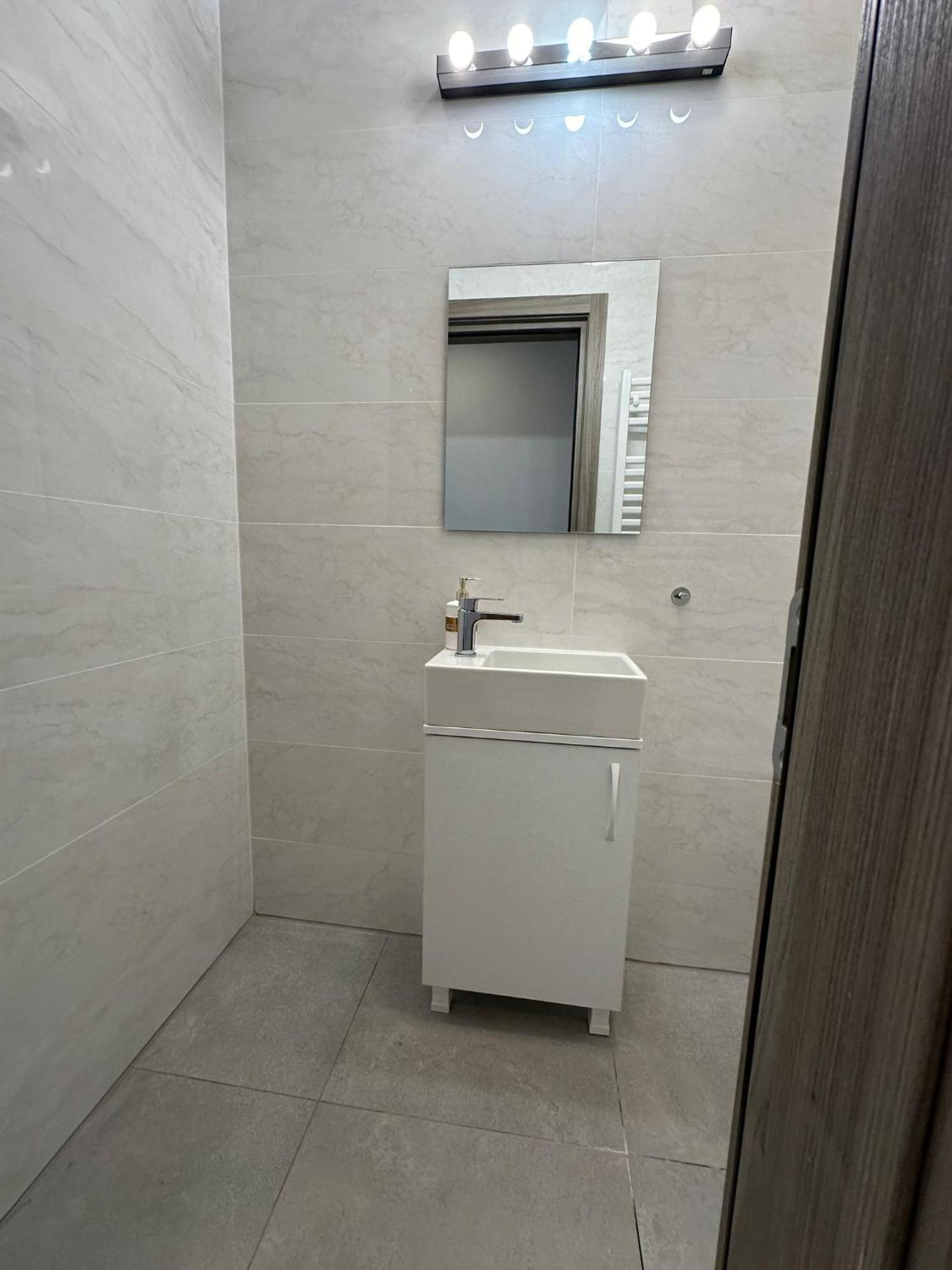 Catedral Apartment Бухарест Екстер'єр фото